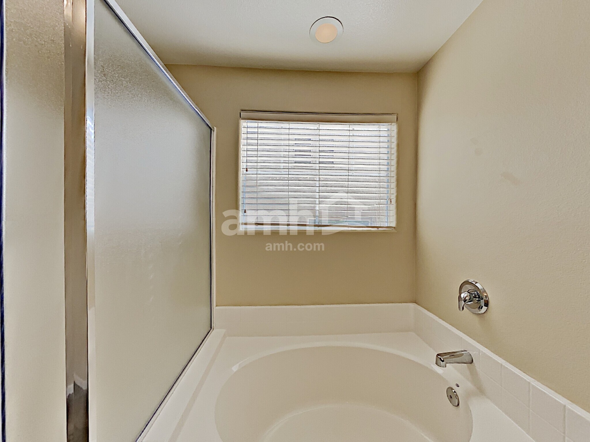 Building Photo - 9771 Hanover Grove Ave