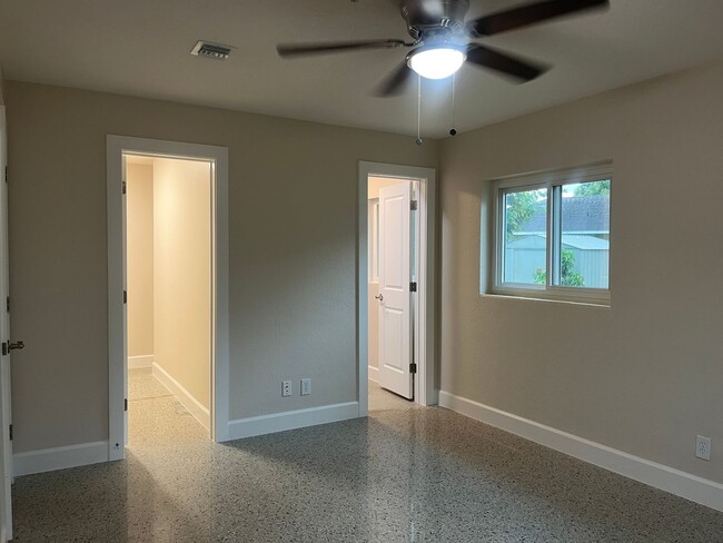 Building Photo - 8223 Le Mesa St