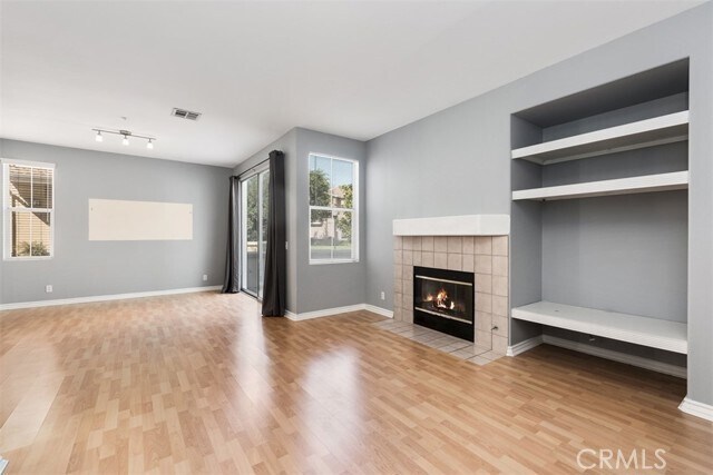 Building Photo - 437 N Castletown