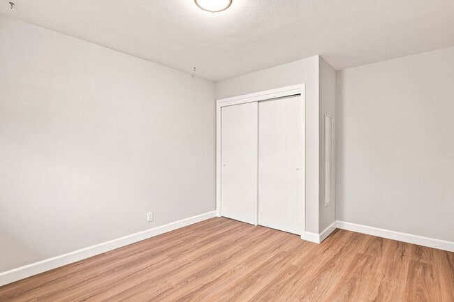 Building Photo - 4448 Irvington Ave