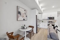 Building Photo - 1330 S Patton St