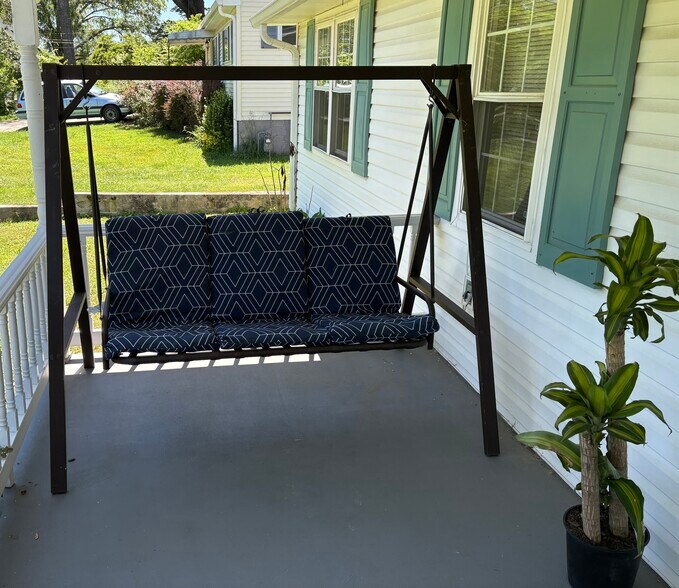 Building Photo - 861 Ogrady Dr