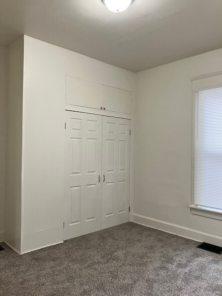 Building Photo - 319 W Nebraska Ave