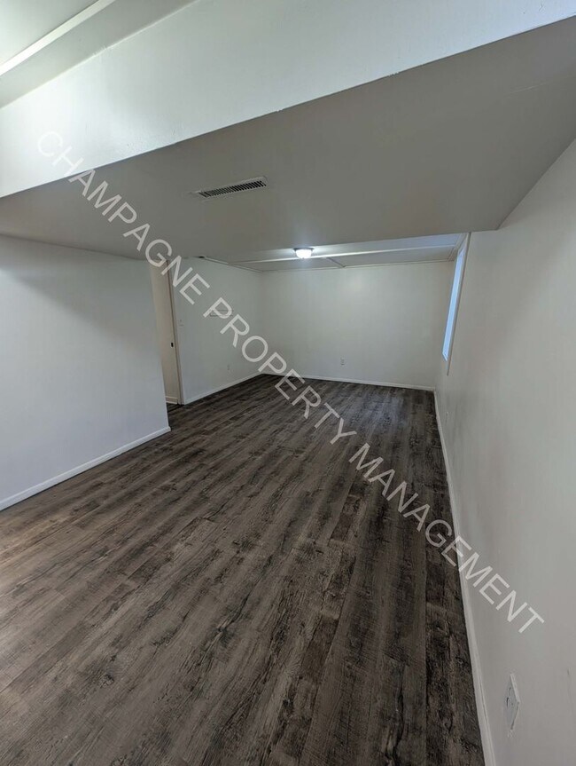 Building Photo - Unique single family home with second unit in finished basement