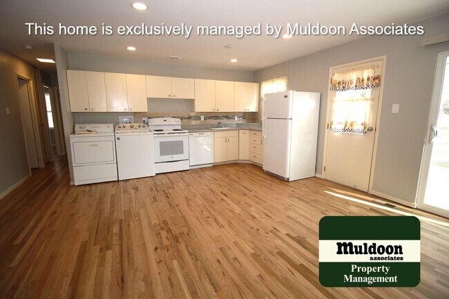 Building Photo - Beautiful Rancher with everything on one level