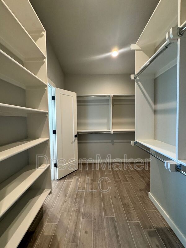 Building Photo - 4974 Magnolia Mdw Wy