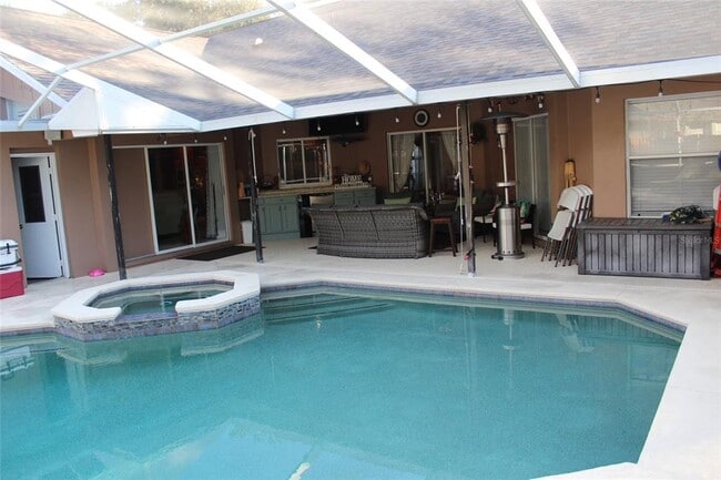 Building Photo - 16713 Sheffield Park Dr