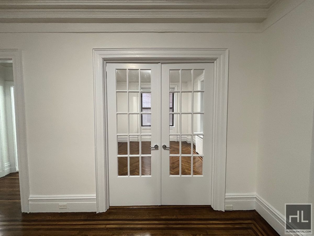 Building Photo - WEST 58 STREET