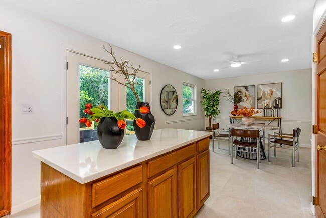 Building Photo - 3747 Christie Rd W