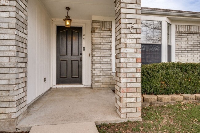 Building Photo - Beautifully Updated Home in Prime Coppell Location - Zoned to Top-Rated Schools!