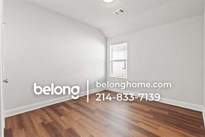 Building Photo - 1733 Barnwood Trce