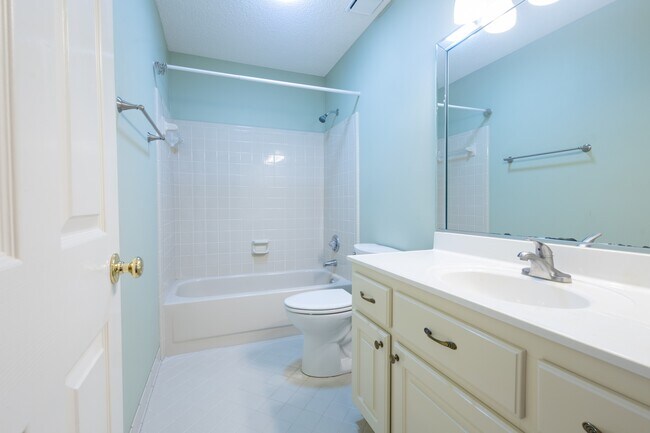 Building Photo - 3241 Wythe Cir