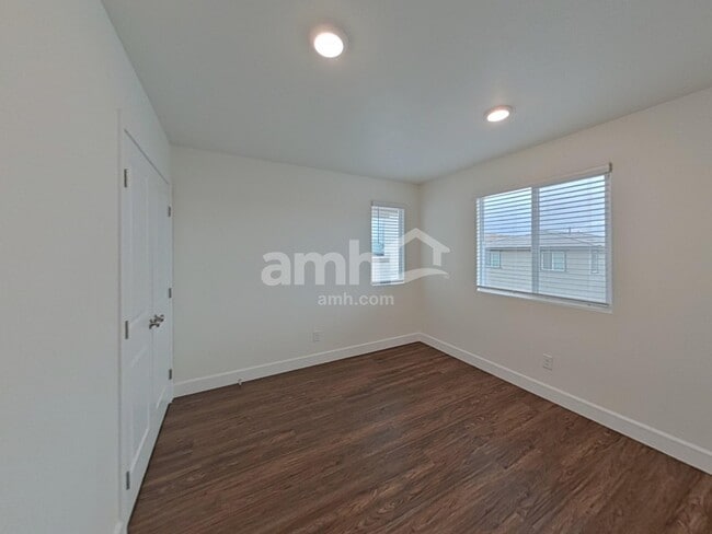 Building Photo - 80 Cabaletta Ln