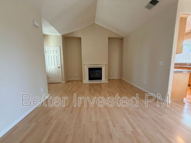 Building Photo - 1743 Waltzer Rd