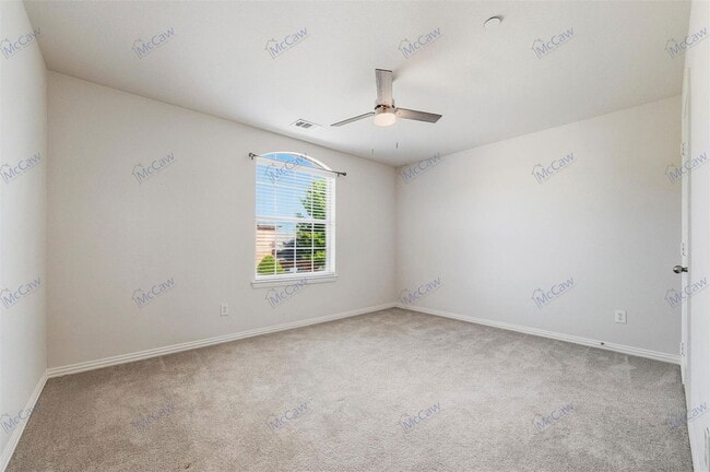 Building Photo - 575 S Virginia Hills Dr