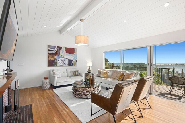 Building Photo - 3772 San Rafael Ave