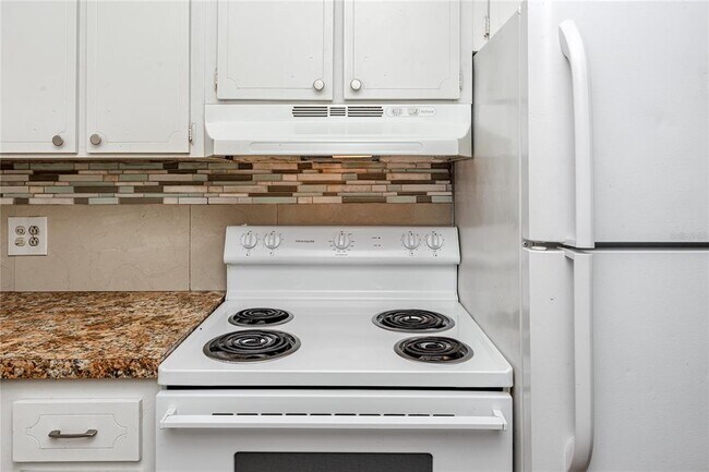 Building Photo - 4340 37th St S