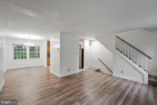 Building Photo - 14707 Bentley Square