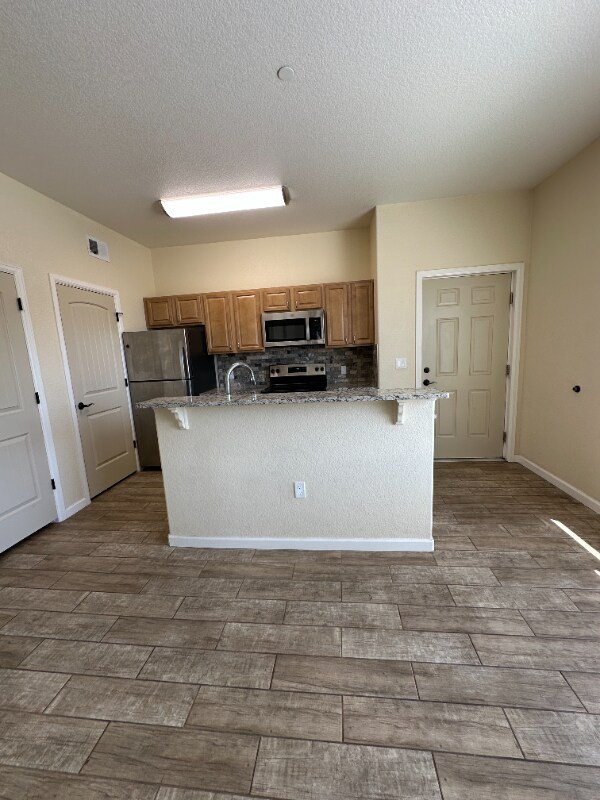 Building Photo - 430 W Pikes Peak Ave