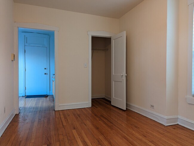 Building Photo - 2649.5 N Spaulding Ave