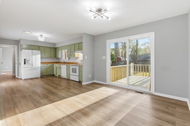 Building Photo - 101 Gatewood Dr