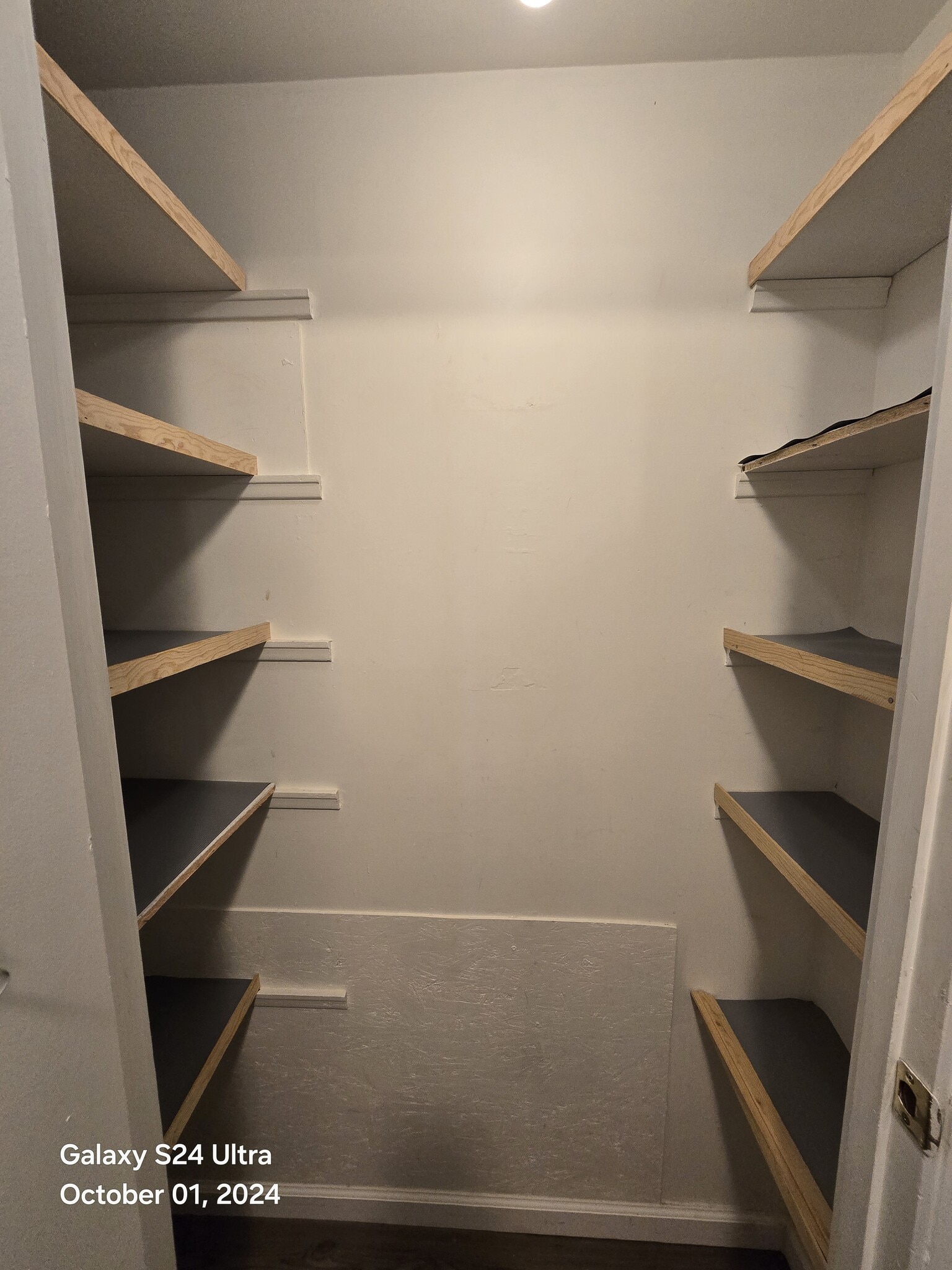 Pantry - 21 Cree Dr