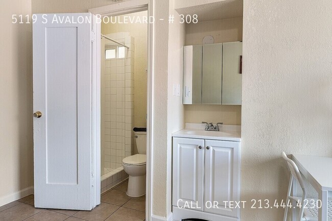 Building Photo - 5119 S Avalon Blvd