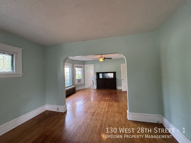 Building Photo - 130 W 28th St