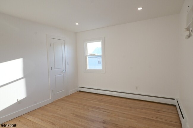 Building Photo - 1222 Broadway