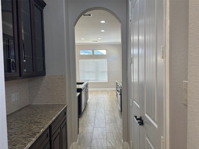 Building Photo - 20411 Bristol Bluff Ln