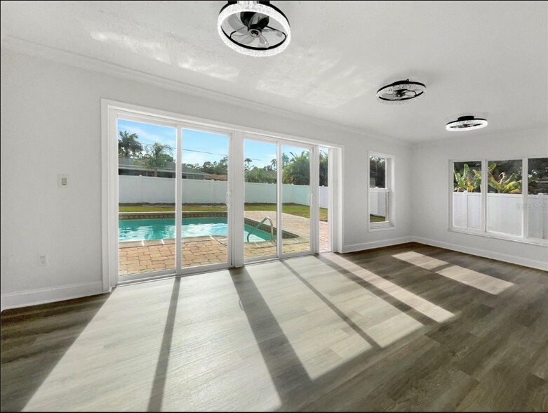 Building Photo - 23337 Olean Blvd