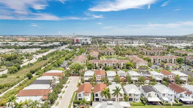 Building Photo - 10574 NW 70th Ln