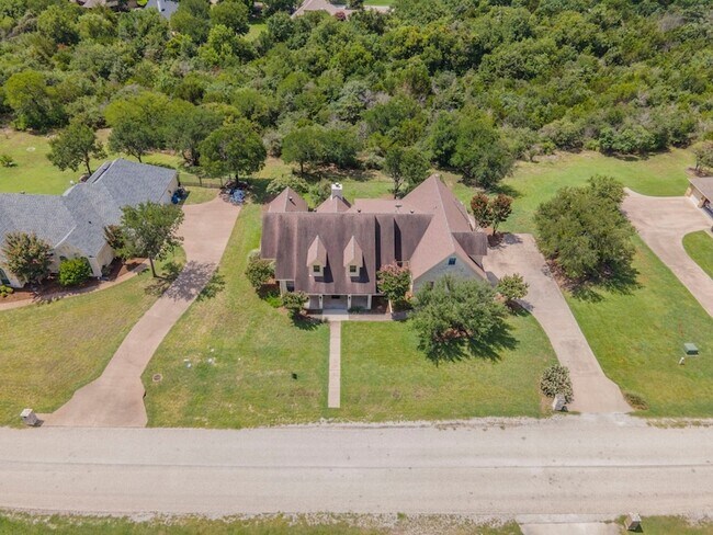 Building Photo - 190 Deer Creek Dr