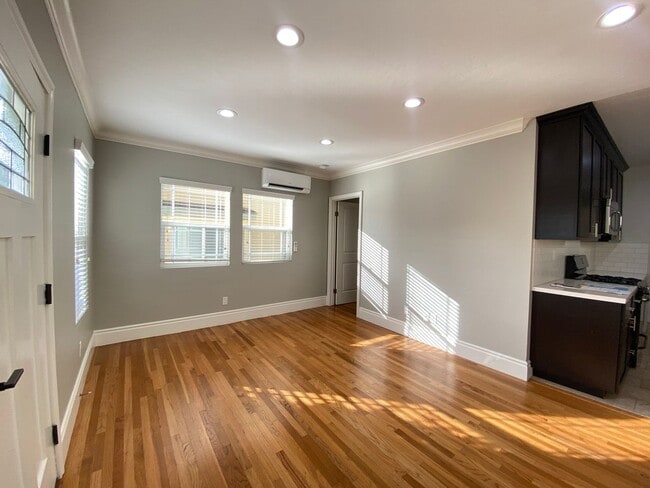 Building Photo - 1BD/1BA Cottage Home at B Street Bungalows – Modern Luxury Meets Mission Style Charm!