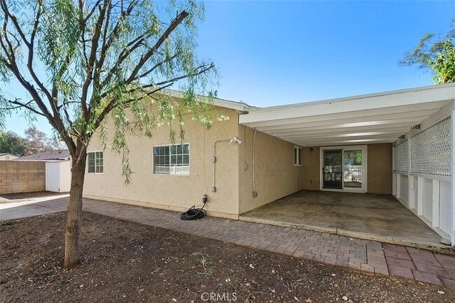 Building Photo - 1691 W Ontario Ave