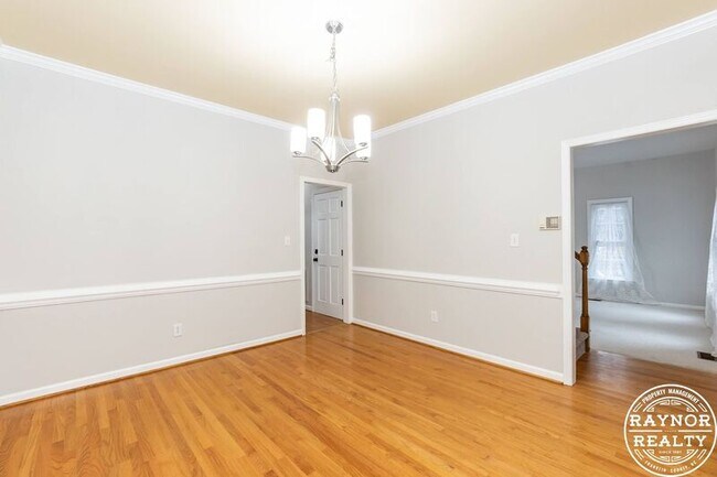 Building Photo - 810 Tacy Pl