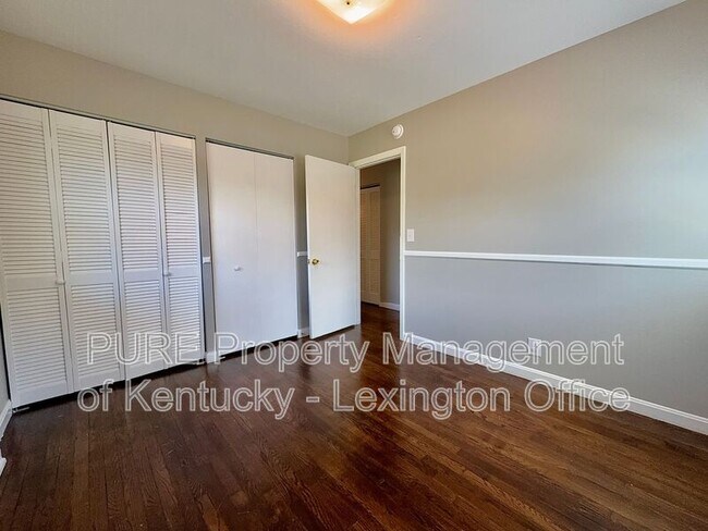 Building Photo - 328 Harvard Dr
