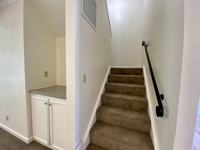 Building Photo - Newly Renovated Condo with NEW KITCHEN! - ...