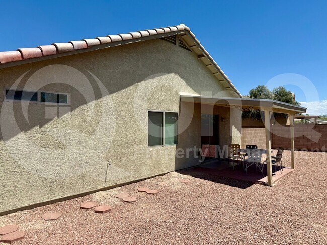 Building Photo - 9462 N Scarlet Tanager Ln