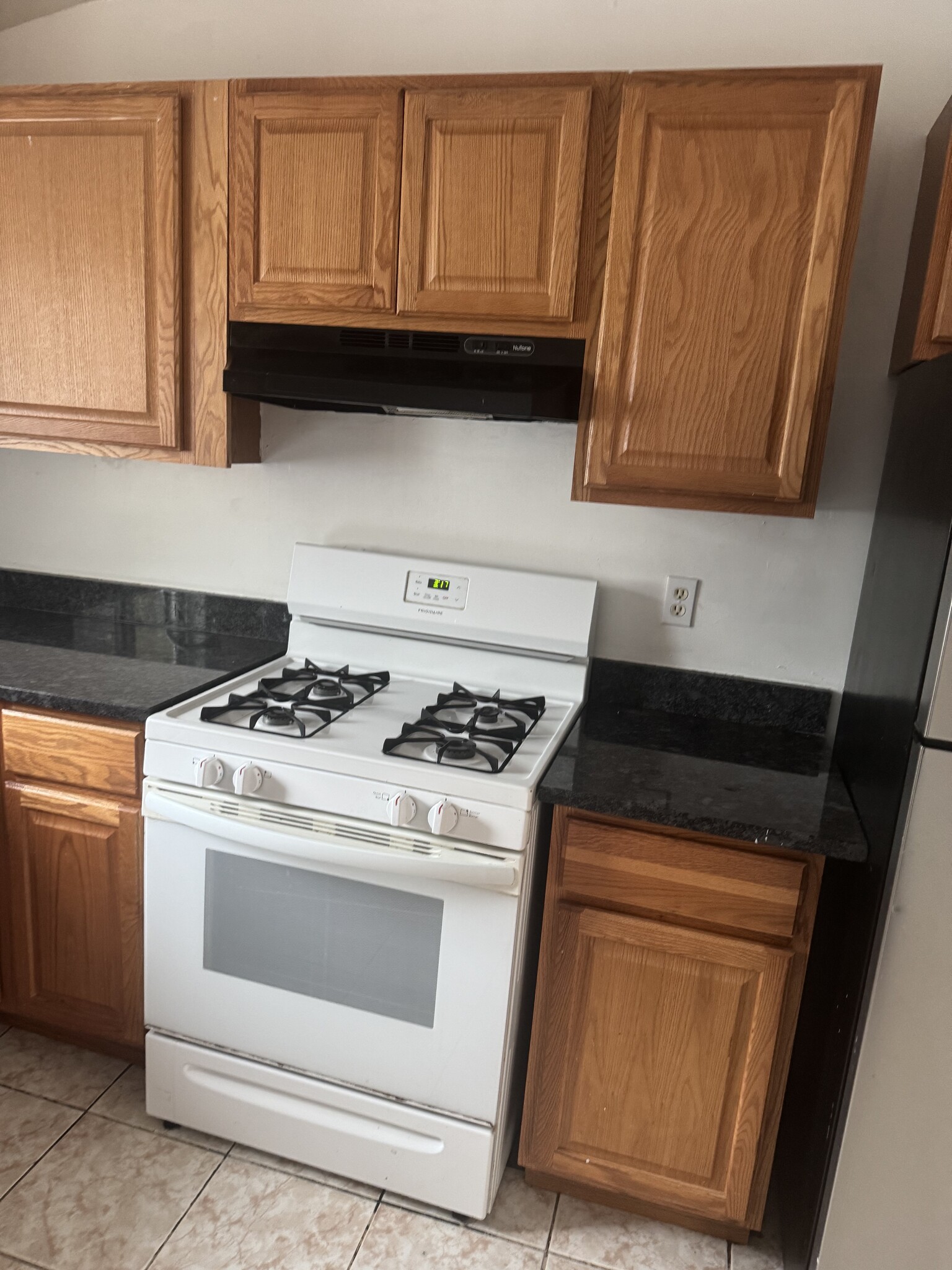 New Stove and Kitchen Countertops - 17814 146th Ter