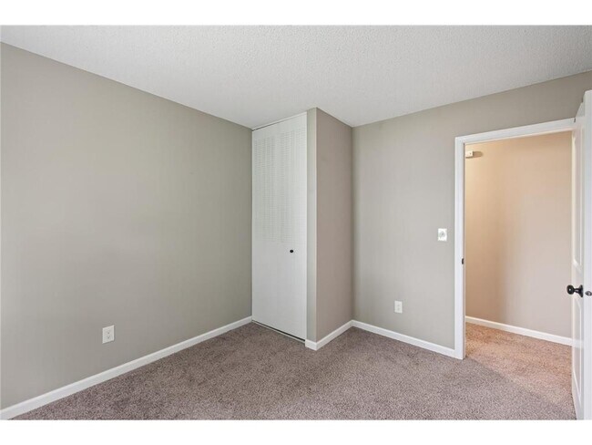 Building Photo - 459 Mailand Ct