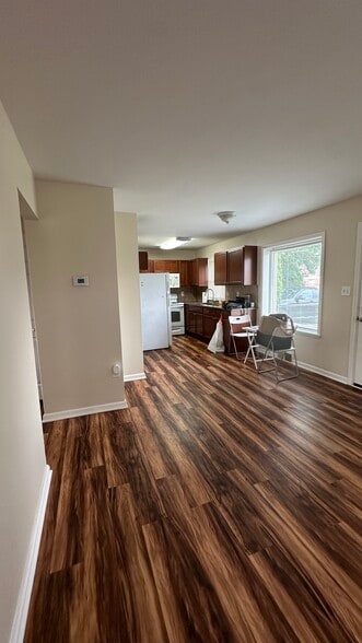 Building Photo - 2945 Burdette St