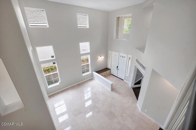Building Photo - 6320 Ballantine Pl