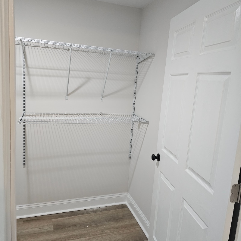 Building Photo - 302 Dotts Cir