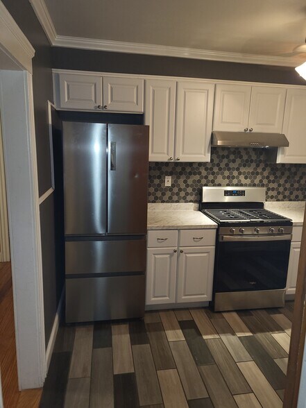 Kitchen2 - 15 Cliff St