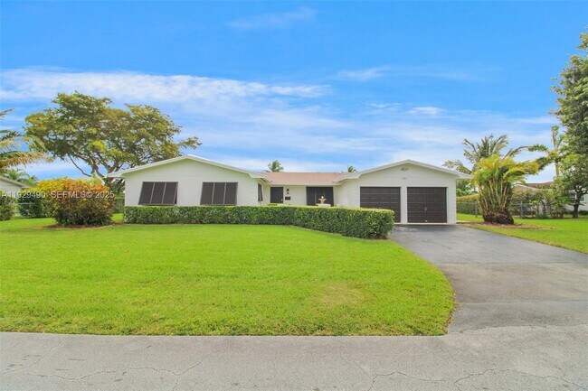 Building Photo - 10962 SW 117th St