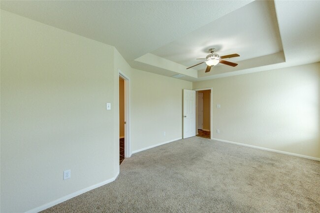 Building Photo - 14839 Fir Knoll Way
