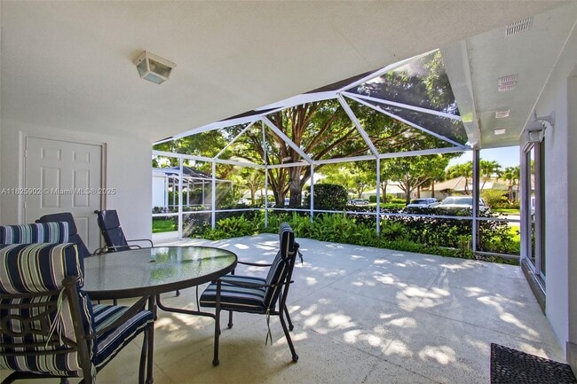 Building Photo - 7102 Geminata Oak Ct