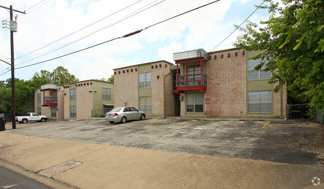 Building Photo - Grover Gardens