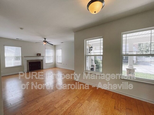 Building Photo - 277 Old Farm School Rd